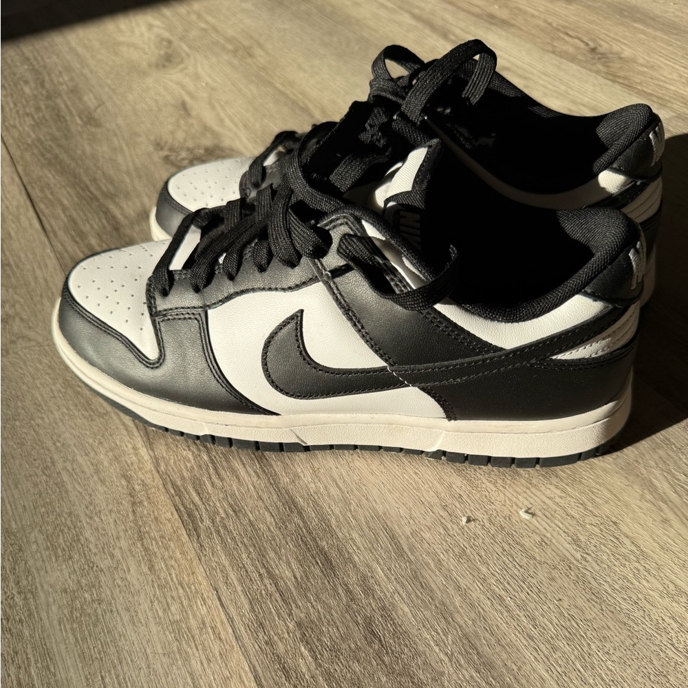 Nike Panda Dunks